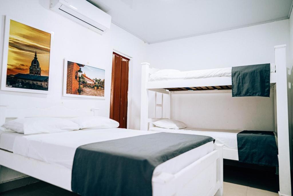 Neos Hotel Cartagena Екстериор снимка